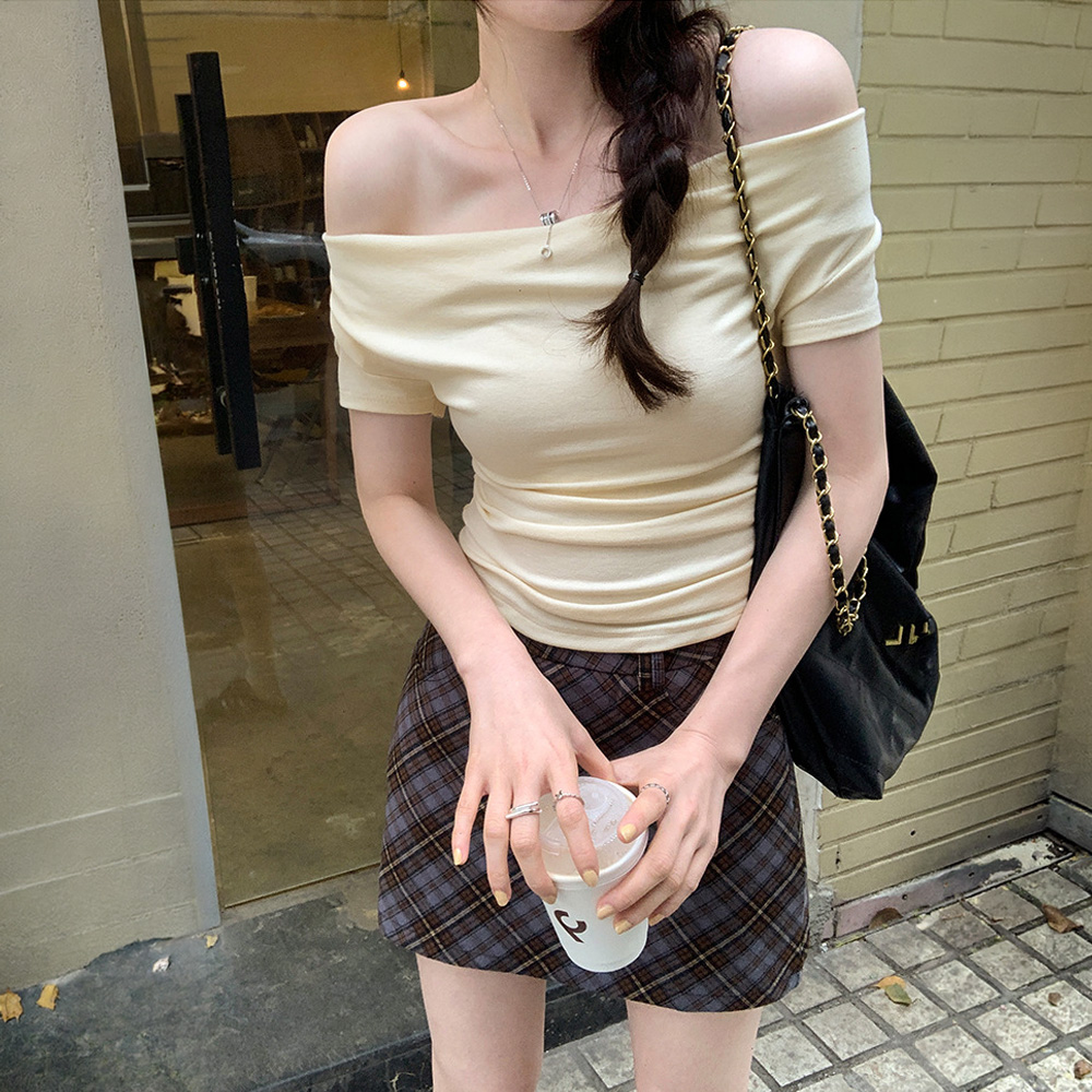보넬 카울넥 멀티 스타일링 슬림핏 티셔츠 SD-260631 대표 이미지