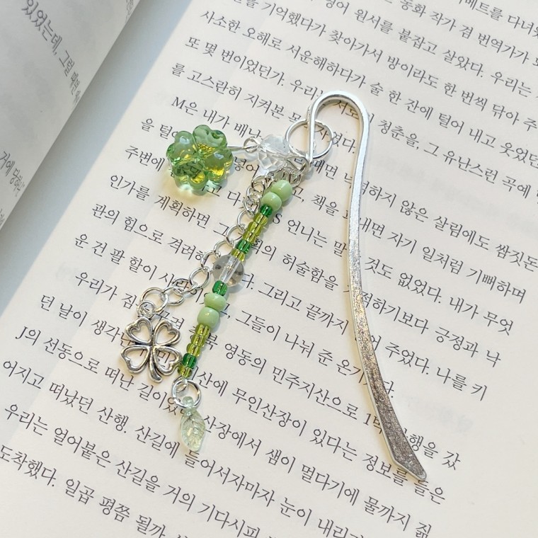은방울꽃 비즈책갈피 네잎클로버 북마크 독서템 북마커 북클립 독서용품 대표 이미지