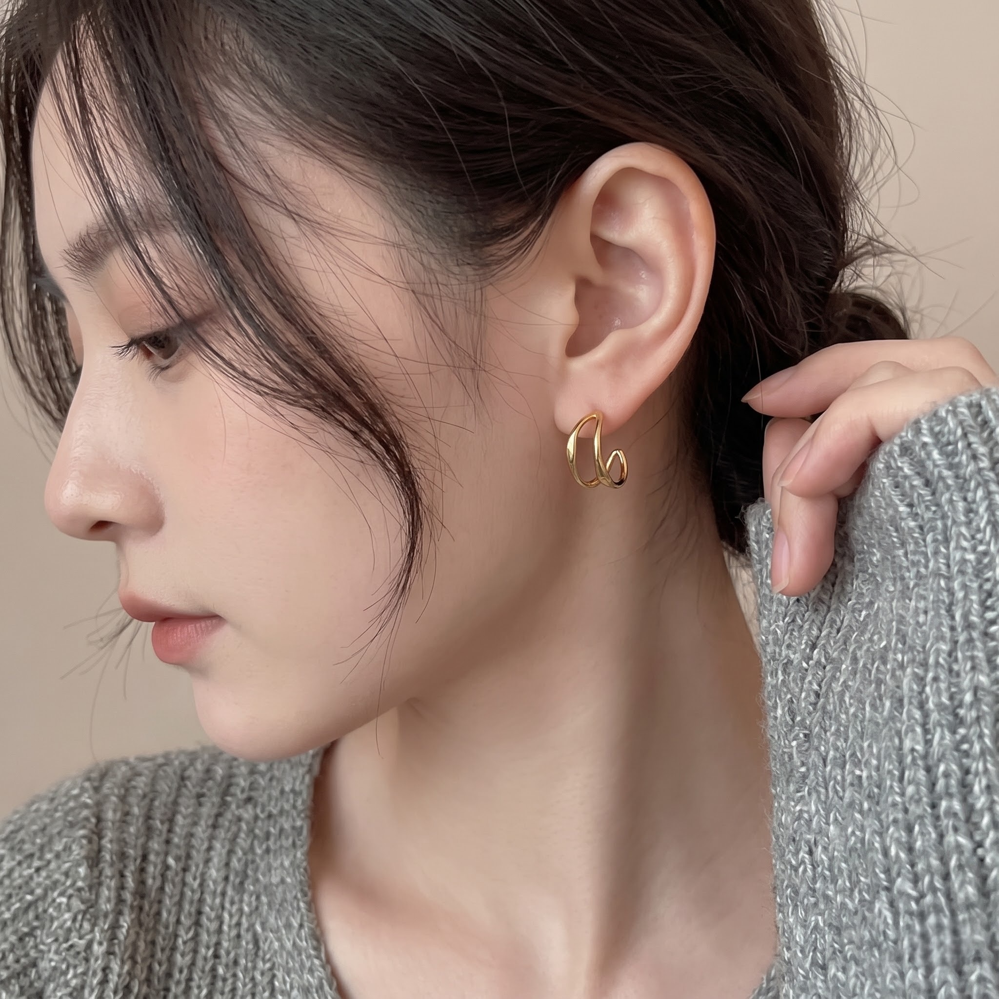 써지컬스틸 투라인 볼륨 라운드 링 귀걸이 골드 실버 데일리 후프 이어링 이미지 1