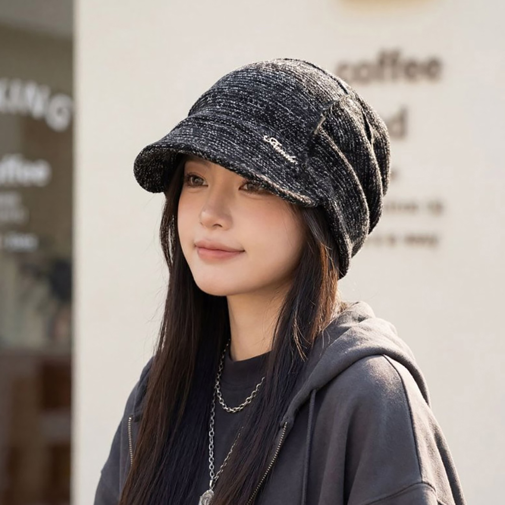 여성 가을 겨울 외출 패션 메탈 장식 포인트 짧은챙 모자 비니